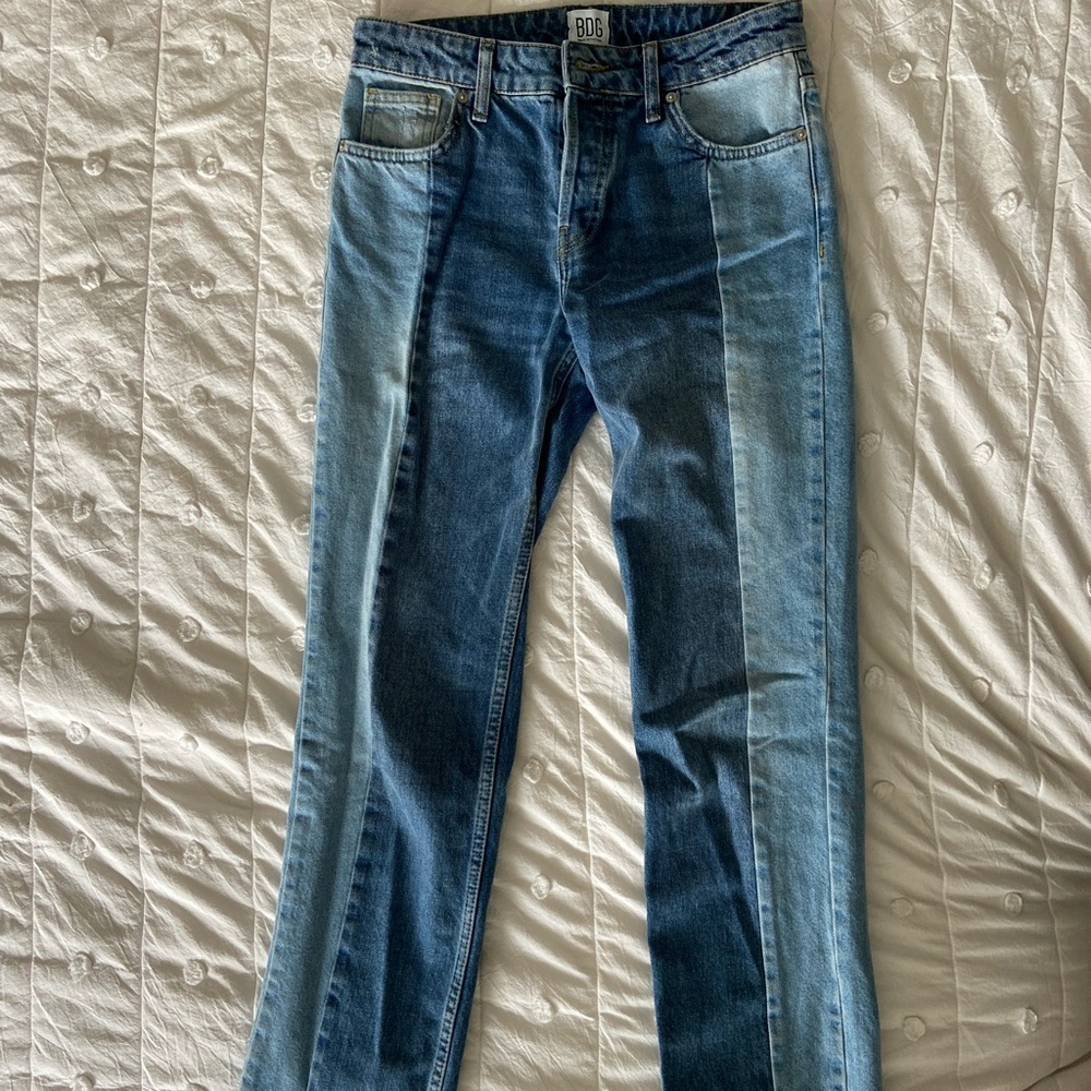 BDG Jessye Two-Toned Jeans